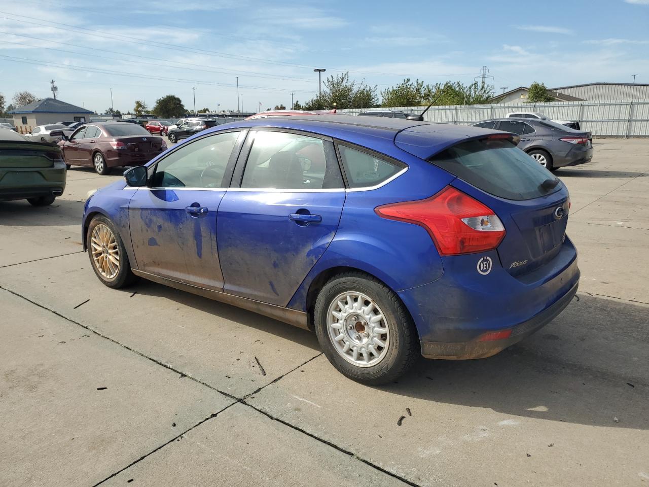 VIN 1FADP3N20DL149169 2013 FORD FOCUS no.2