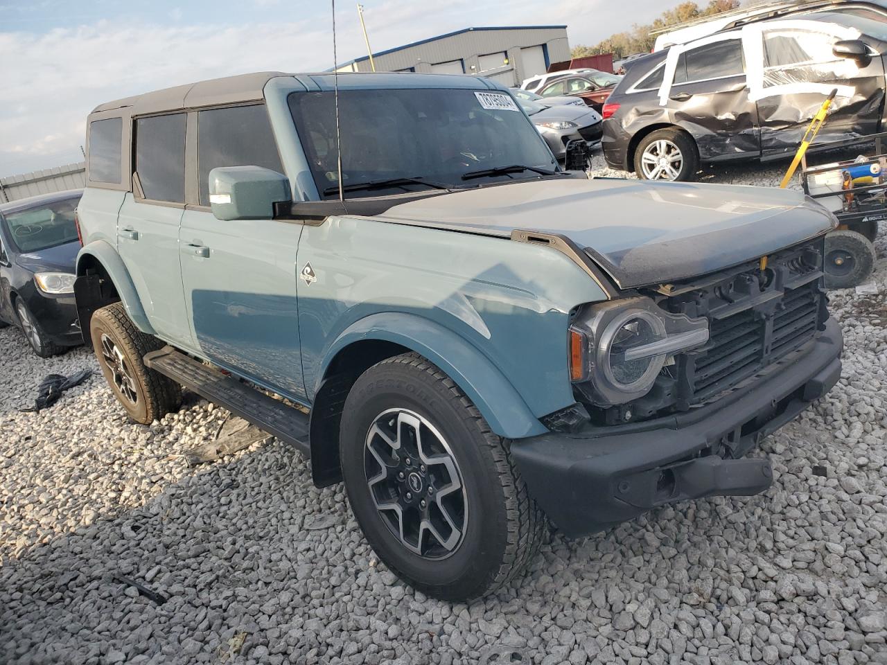 2023 Ford Bronco - Image 4