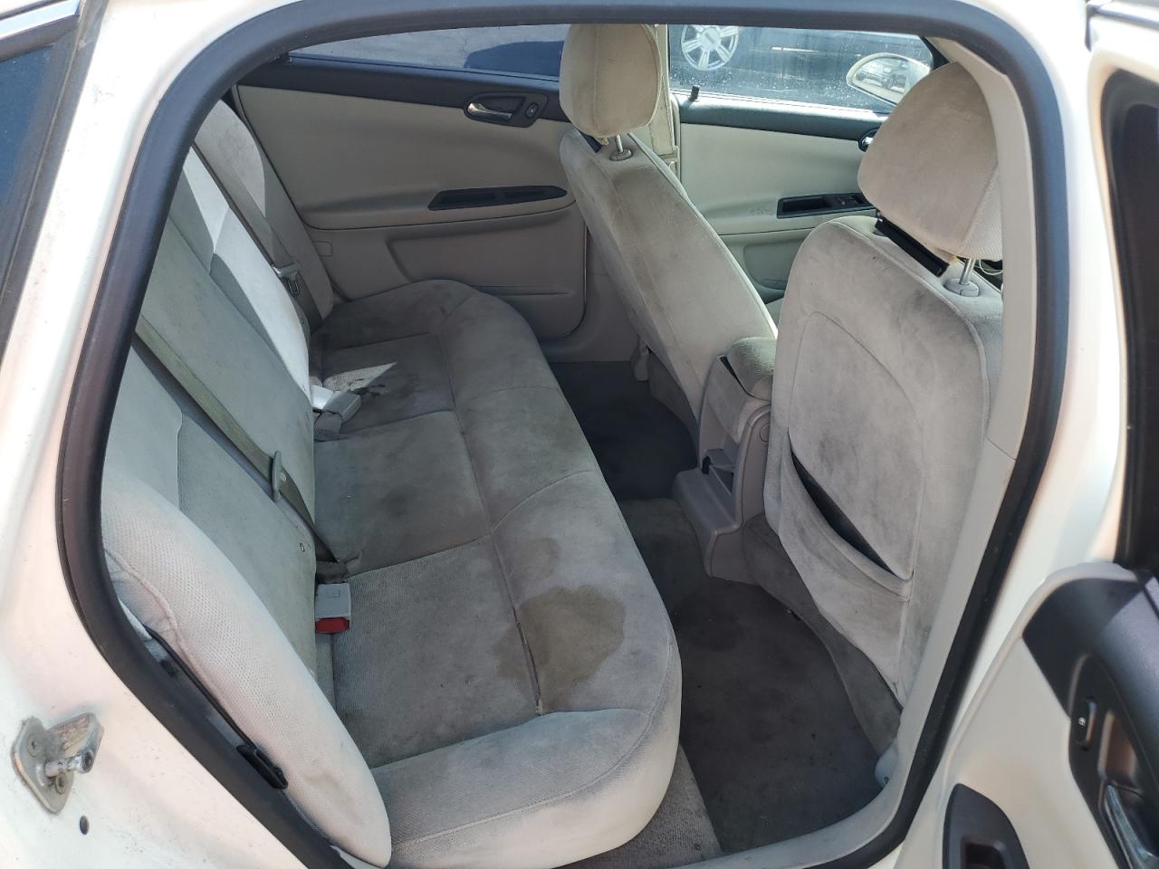 2008 Chevrolet Impala - Image 11