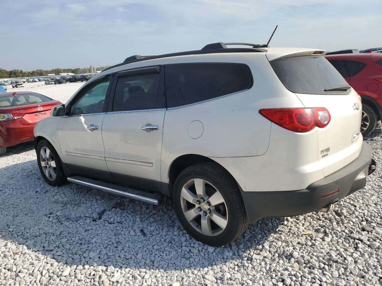 2011 Chevrolet Traverse - Image 2
