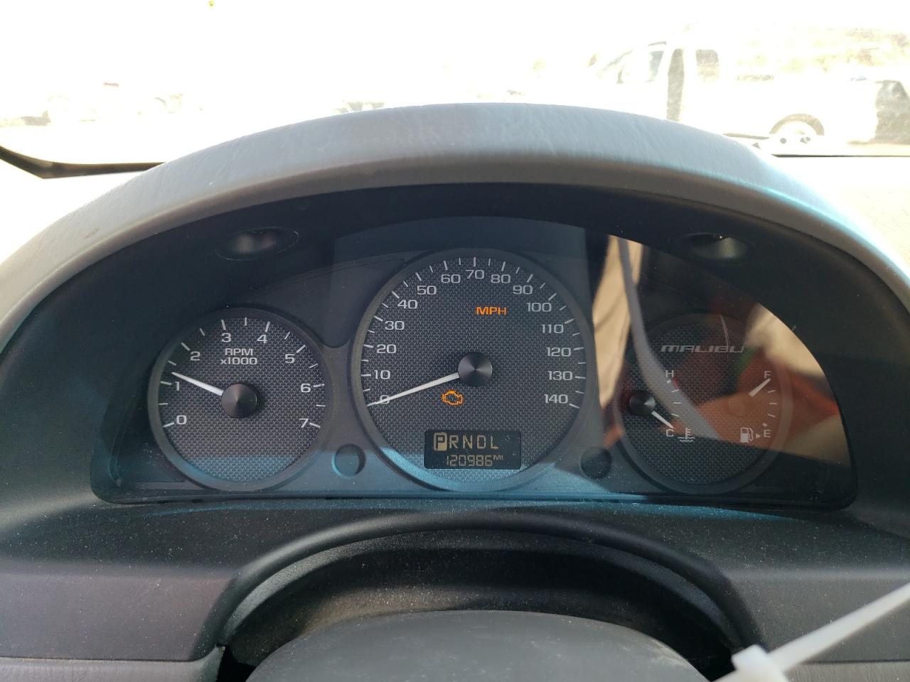 2004 Chevrolet Malibu - Image 9