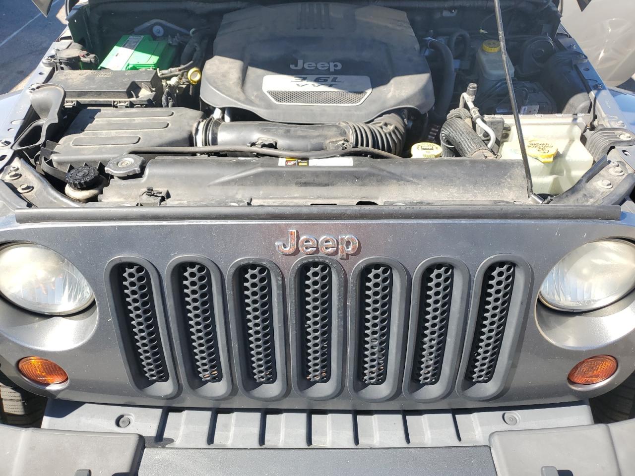 1C4GJWAG2DL572816 2013 Jeep Wrangler Sport