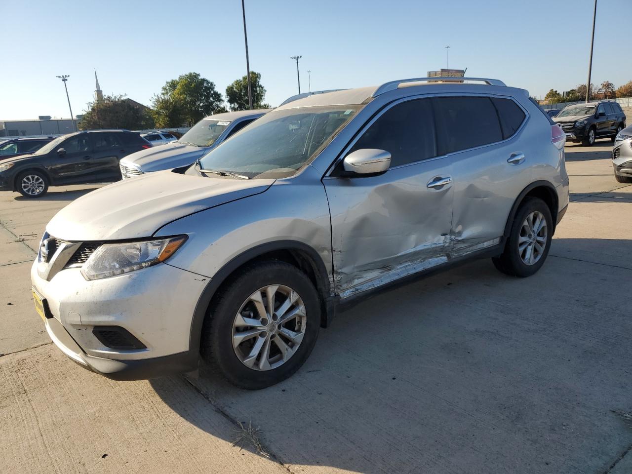 VIN KNMAT2MT8FP559808 2015 NISSAN ROGUE no.1