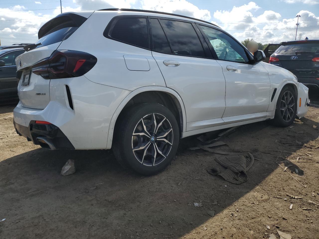 2023 BMW X3 - Image 3