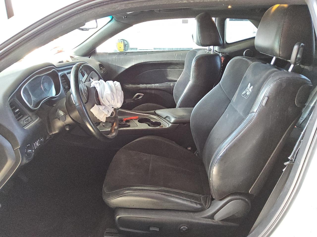 2016 Dodge Challenger - Image 7
