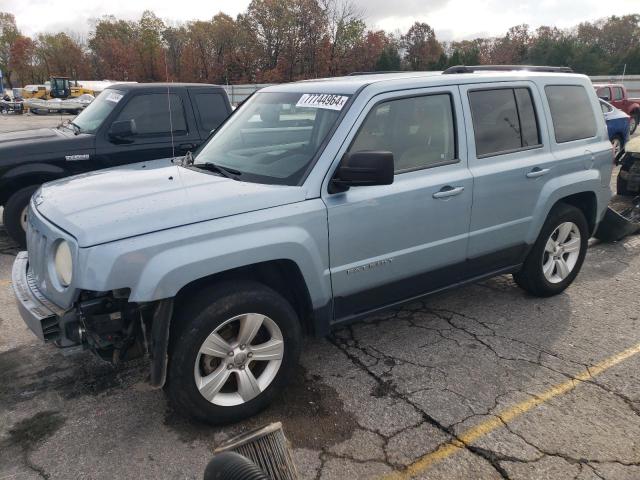  JEEP PATRIOT 2014 Granatowy