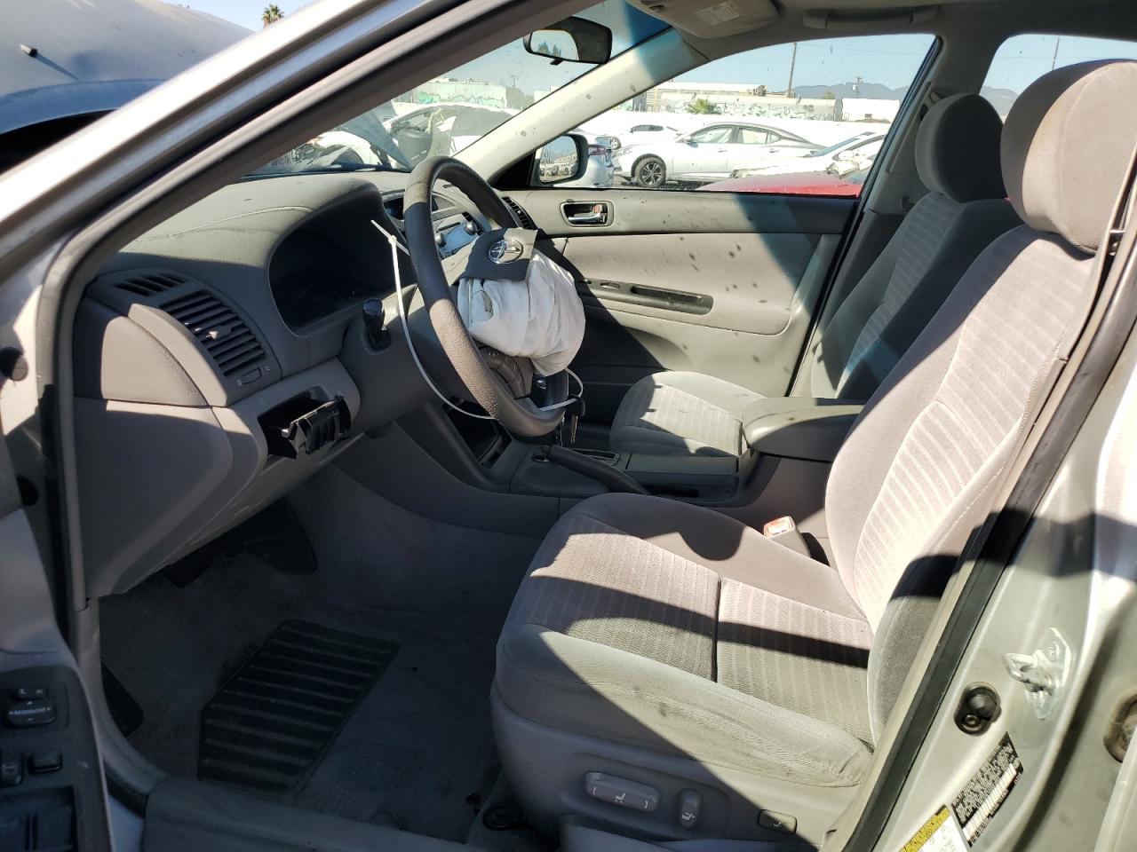 2005 Toyota Camry Le VIN: 4T1BE32K15U001664 Lot: 77665514