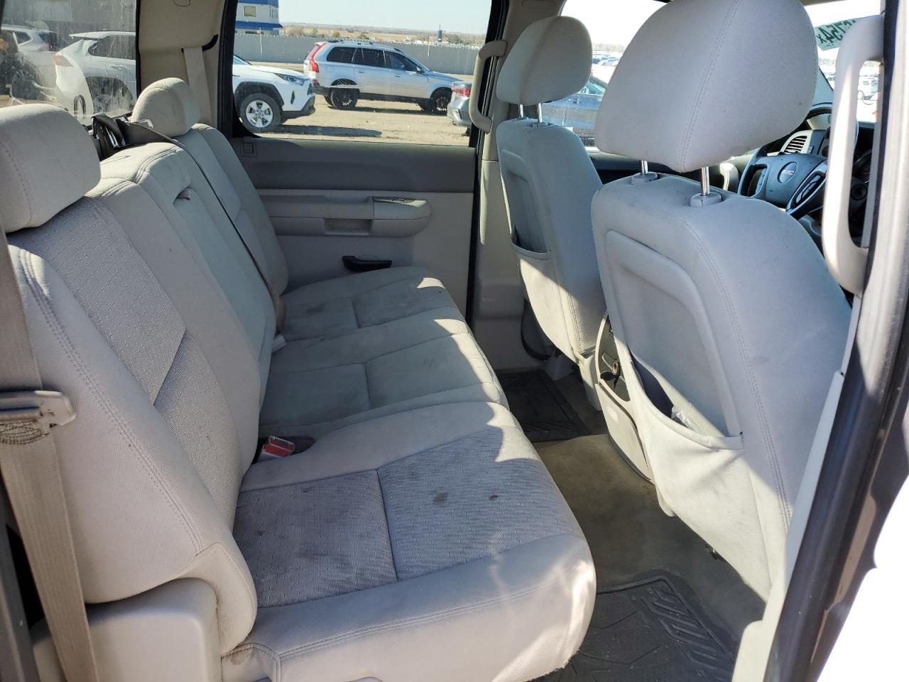 2010 GMC Sierra - Image 10