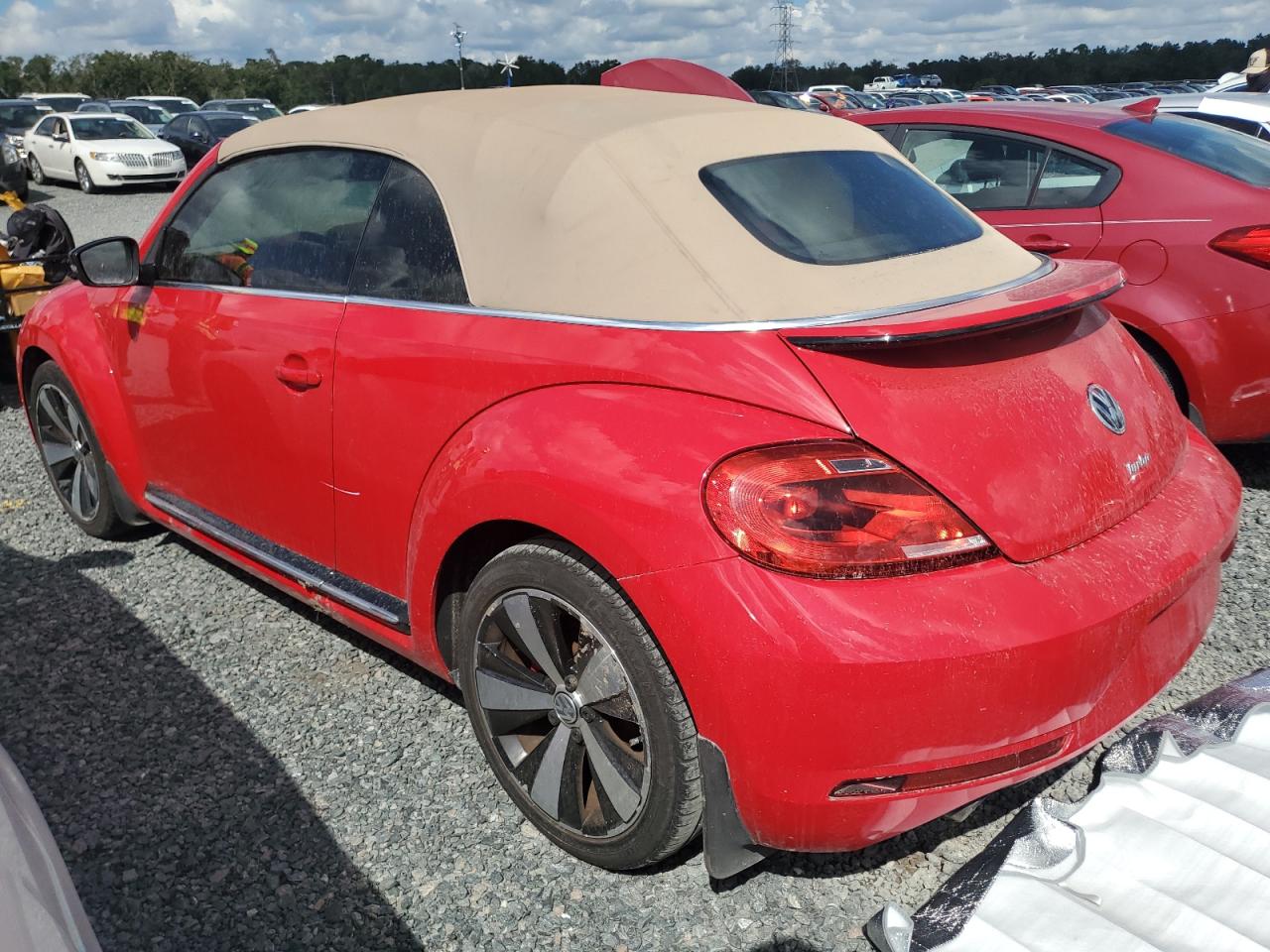 2013 Volkswagen Beetle - Image 2