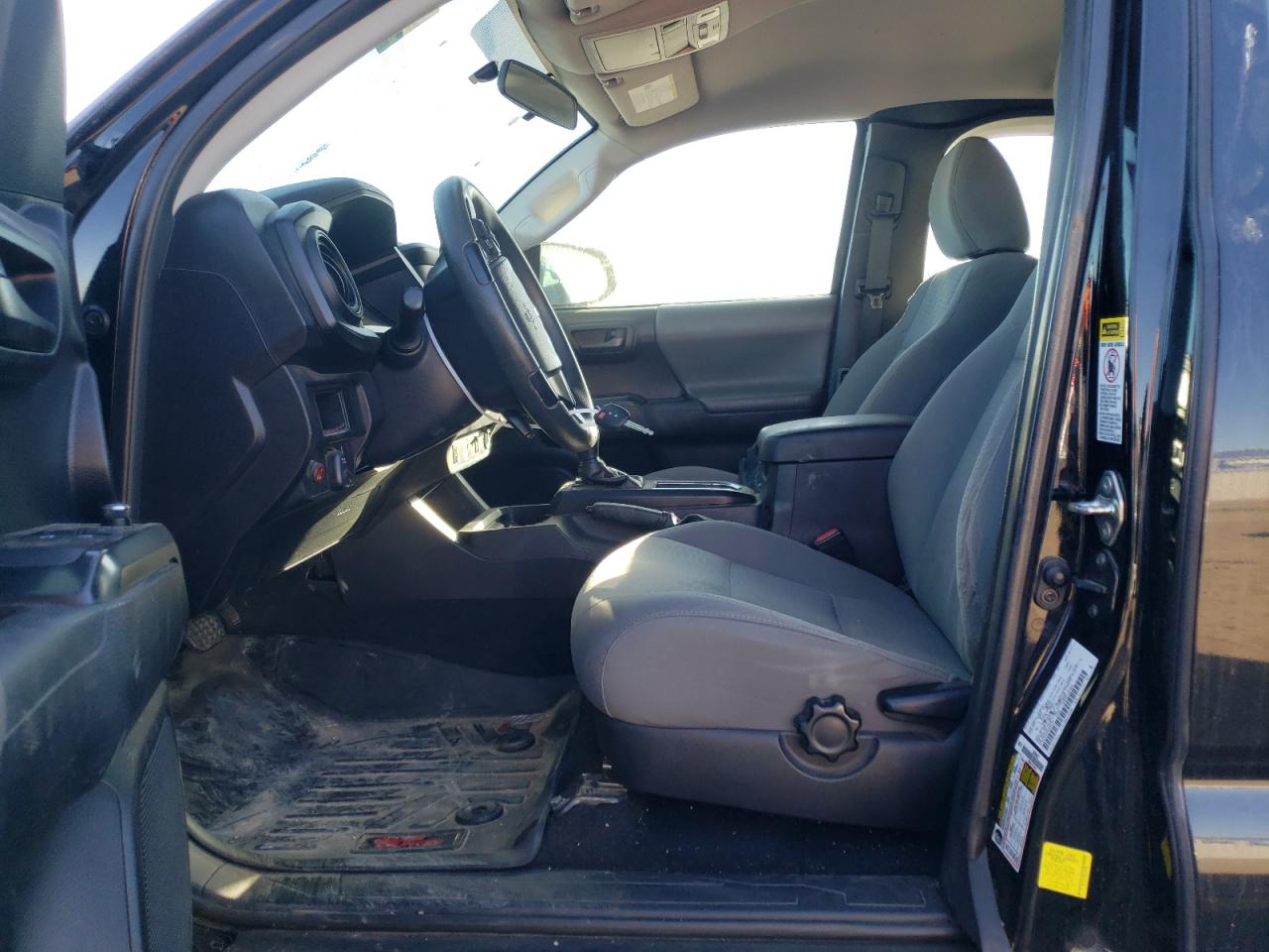 2017 Toyota Tacoma - Image 7