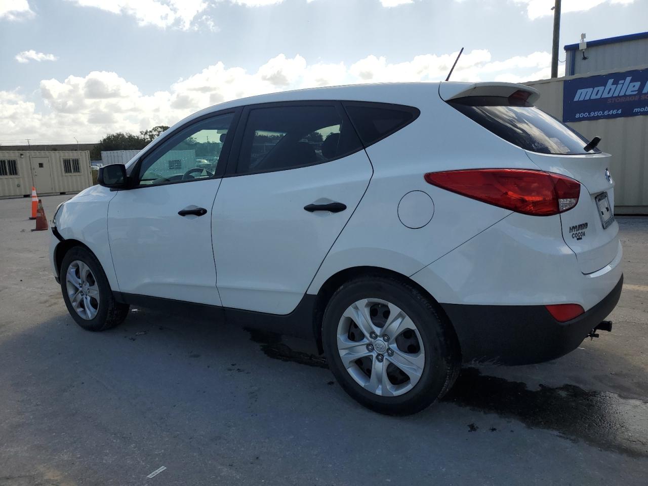 2013 Hyundai Tucson - Image 2