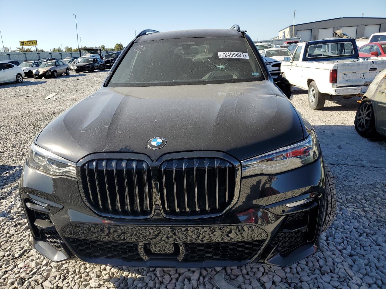 2022 BMW X7 - Image 5