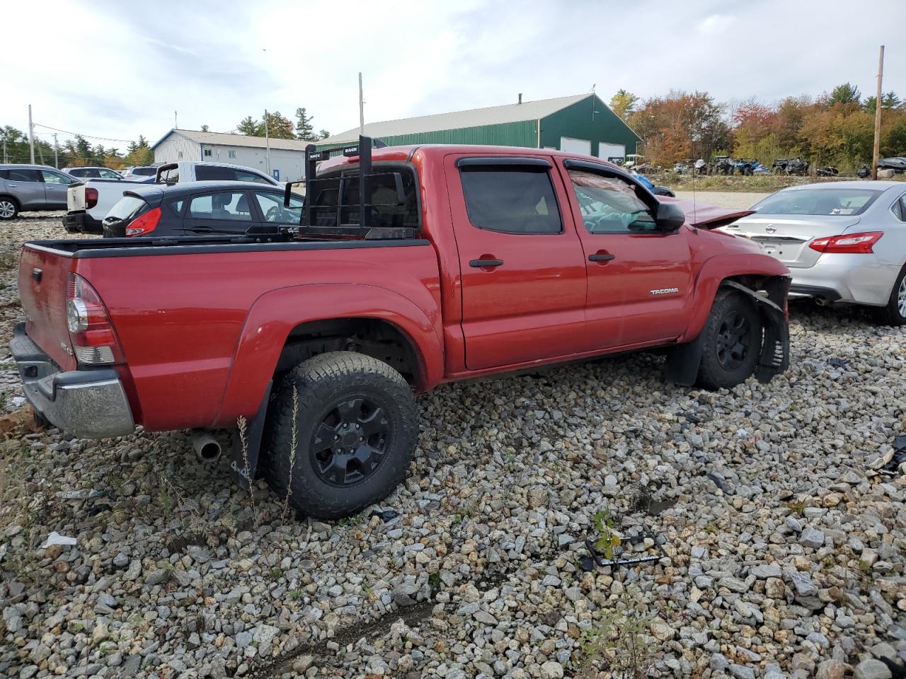 2015 Toyota Tacoma - Image 3