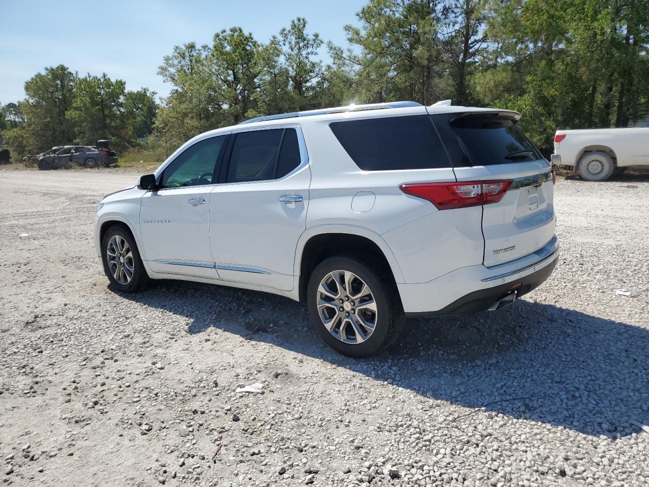 1GNERKKW4KJ165952 2019 CHEVROLET TRAVERSE - Image 2