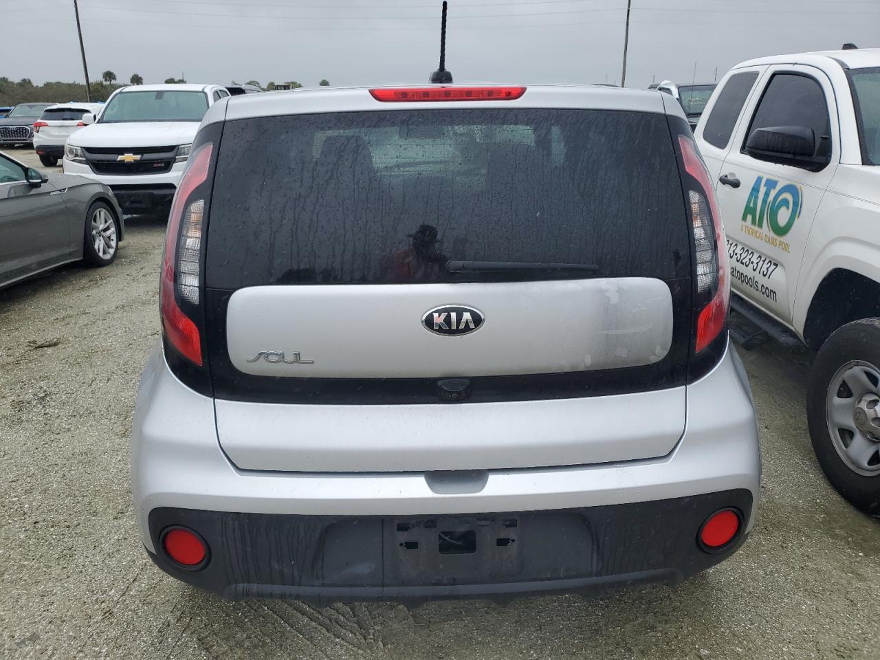 KNDJN2A21H7415462 2017 Kia Soul