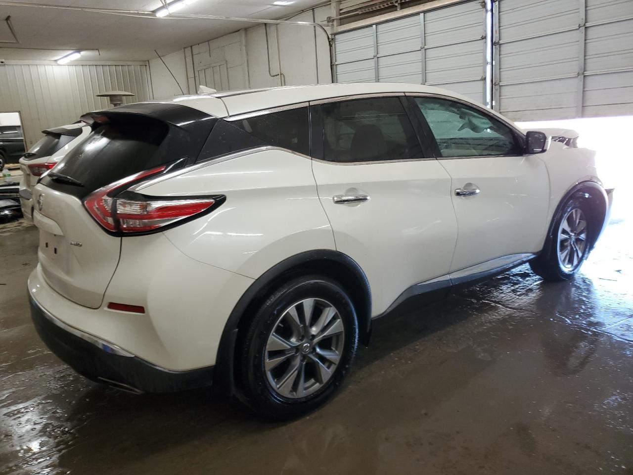 2015 Nissan Murano - Image 3