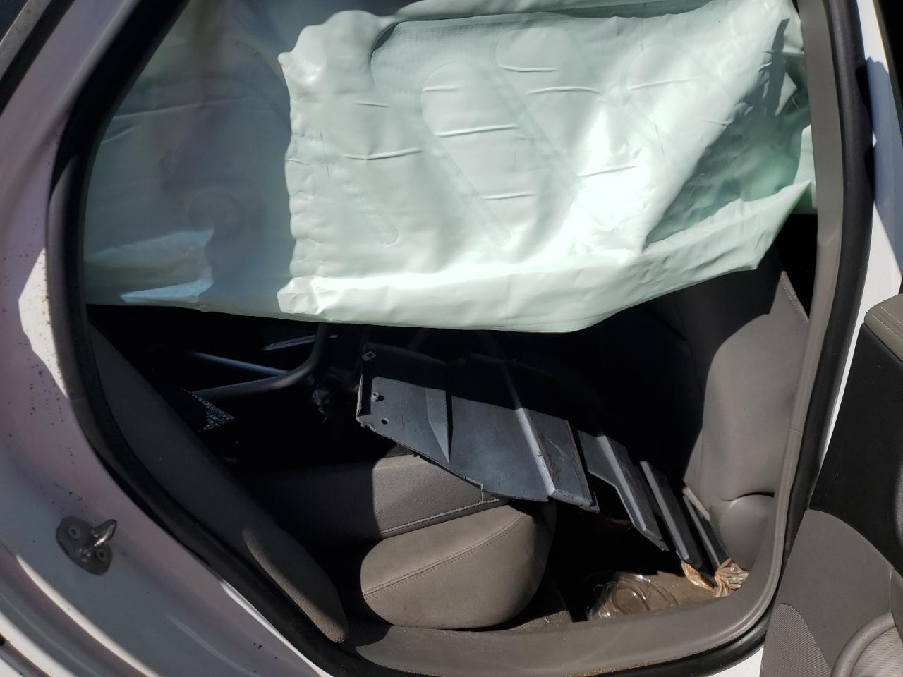 2016 Chevrolet Impala - Image 10
