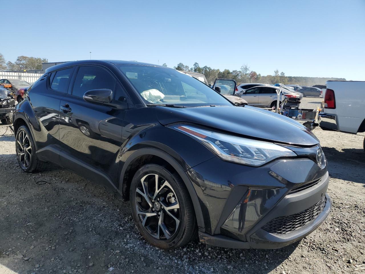 VIN NMTKHMBX6NR142102 2022 TOYOTA C-HR no.4