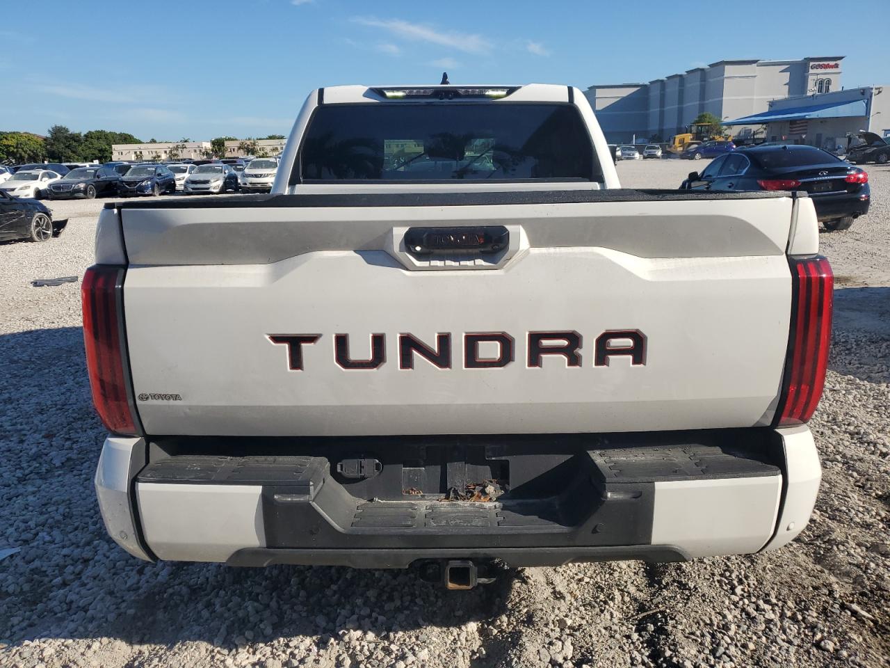 5TFLA5AB7NX015228 2022 Toyota Tundra Crewmax Sr