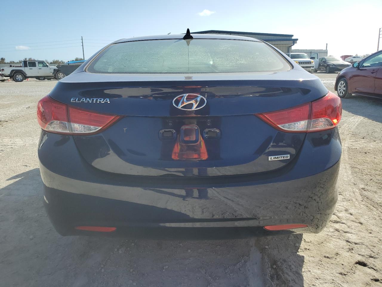 5NPDH4AE3DH277939 2013 Hyundai Elantra Gls