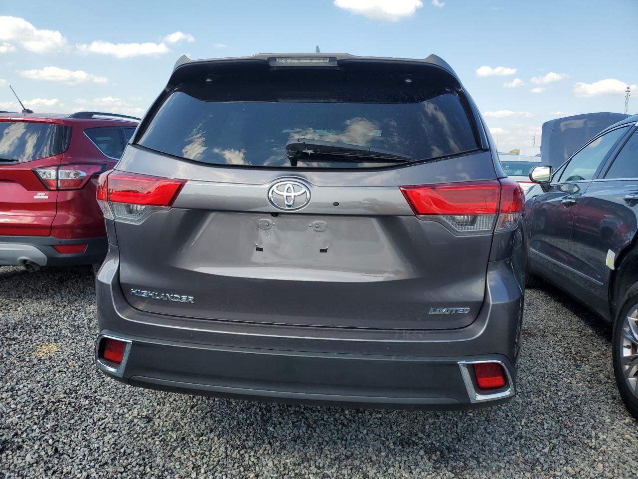 2019 Toyota Highlander Limited VIN: 5TDYZRFHXKS323899 Lot: 74343854