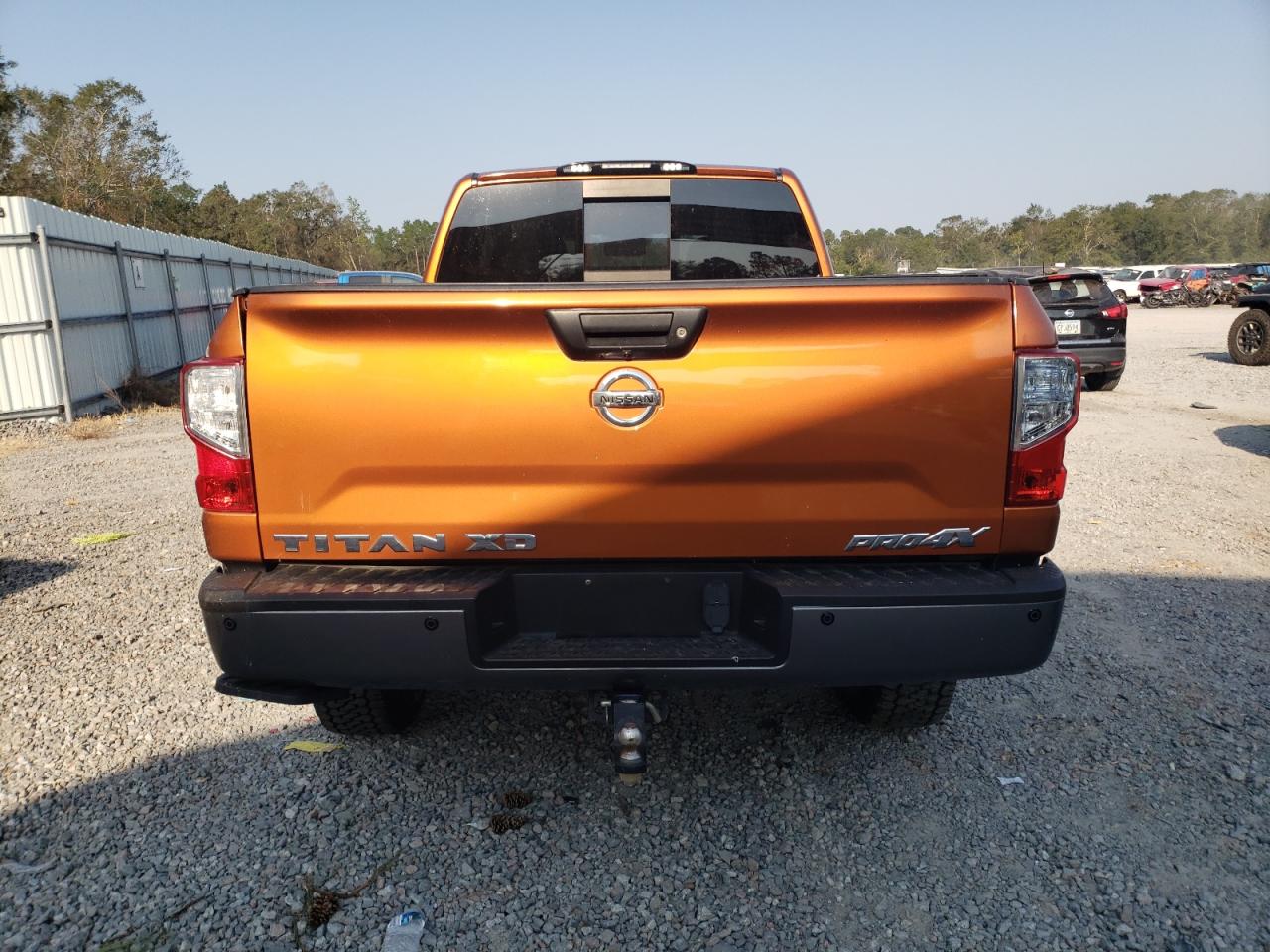 1N6BA1F49KN520190 2019 Nissan Titan Xd Sl