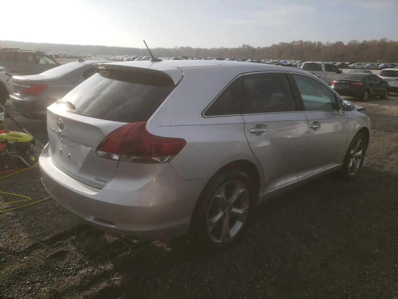 2014 Toyota Venza - Image 3