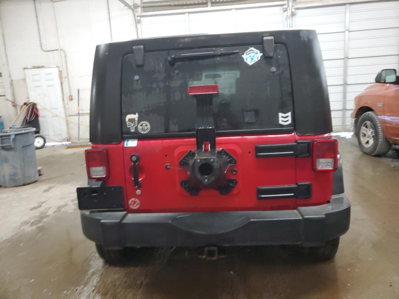 2007 Jeep Wrangler X VIN: 1J4GA39157L175002 Lot: 74833544