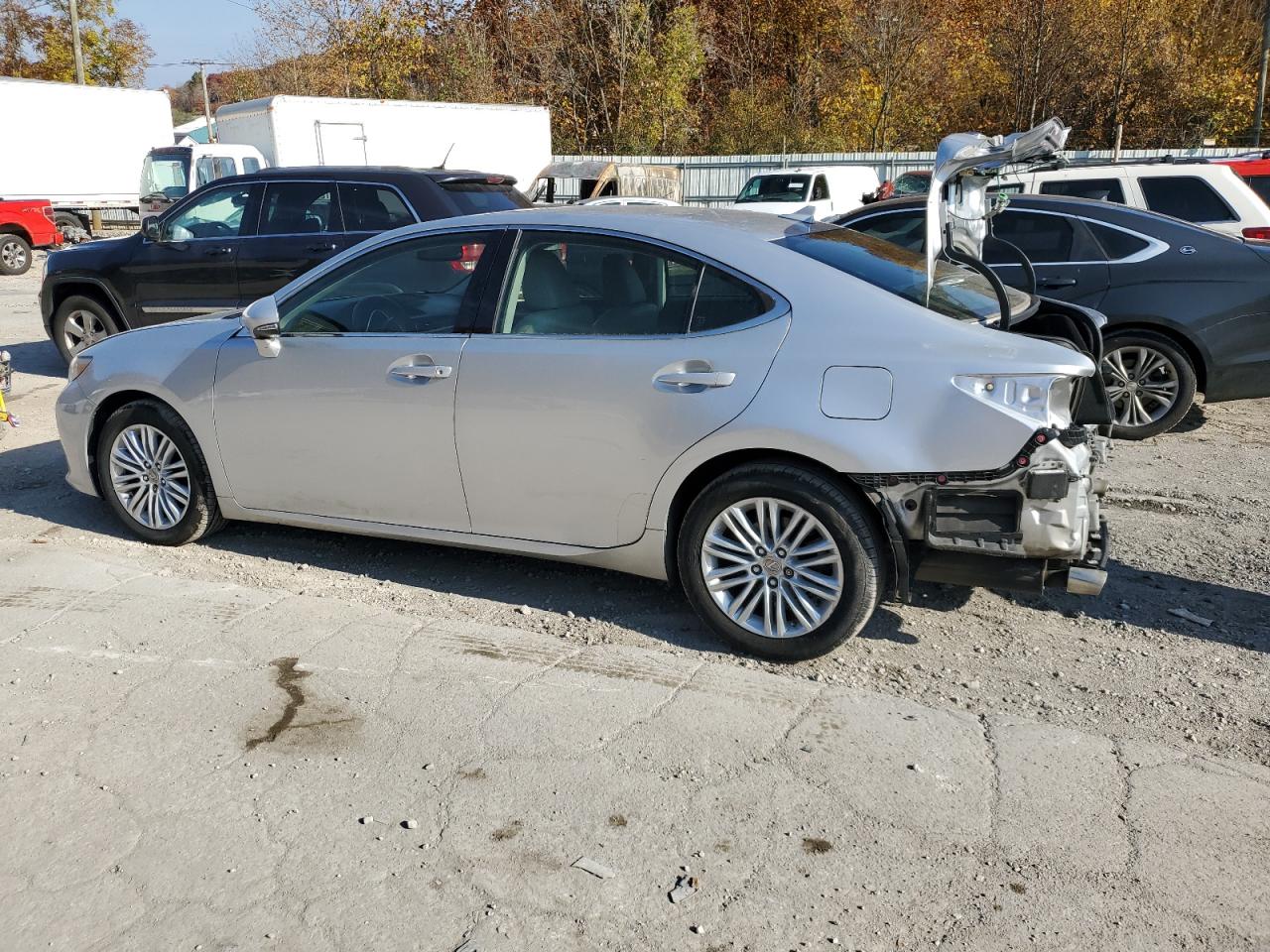 2013 Lexus ES - Image 2