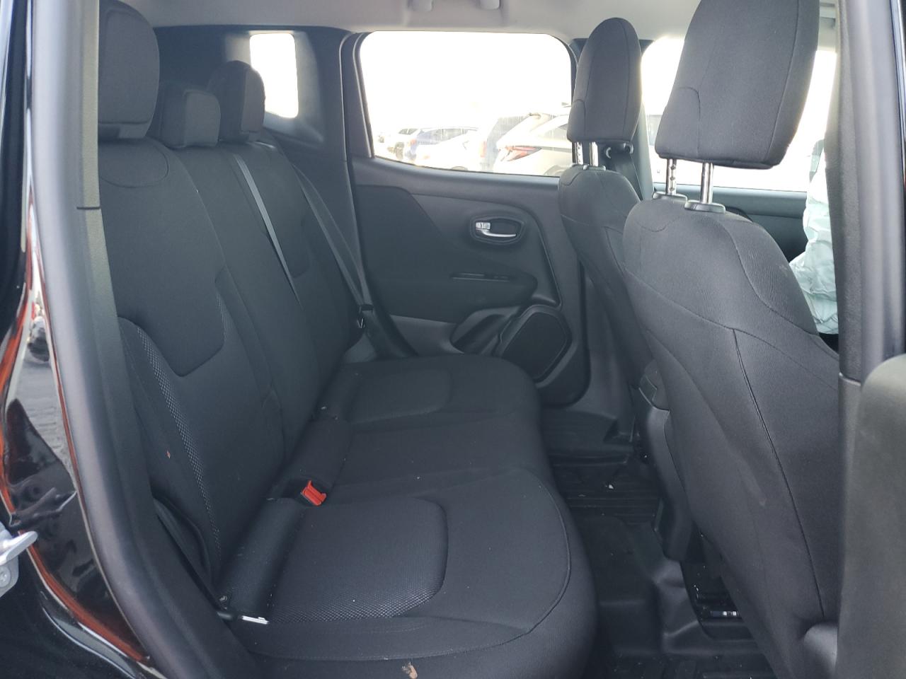 2019 Jeep Renegade - Image 10