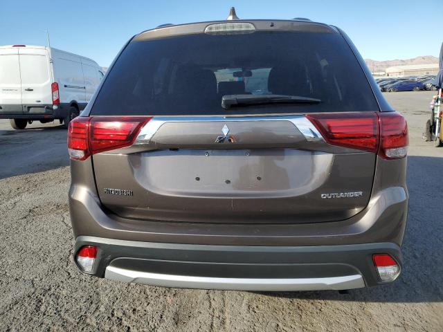  MITSUBISHI OUTLANDER 2018 Коричневий