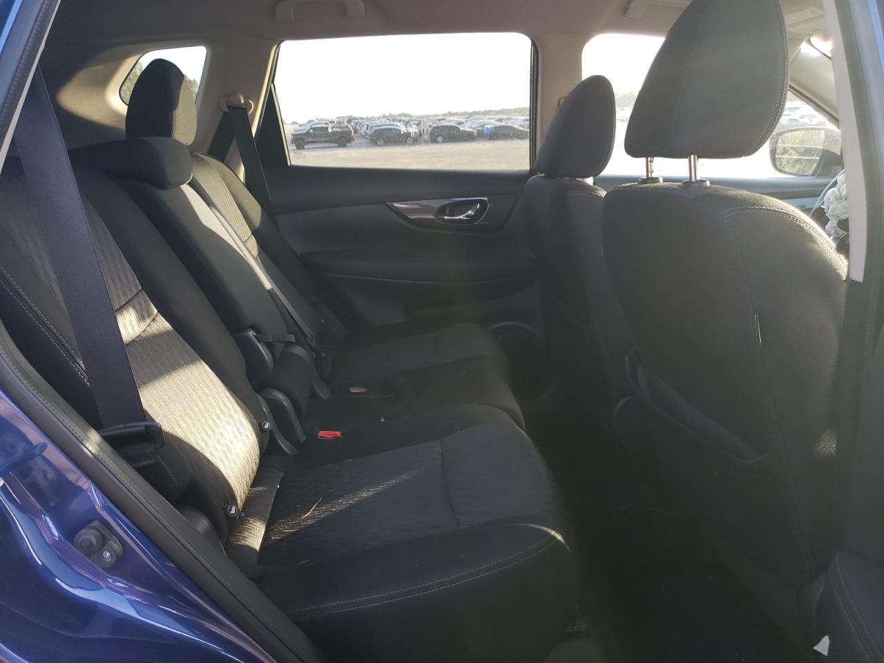2017 Nissan Rogue - Image 11