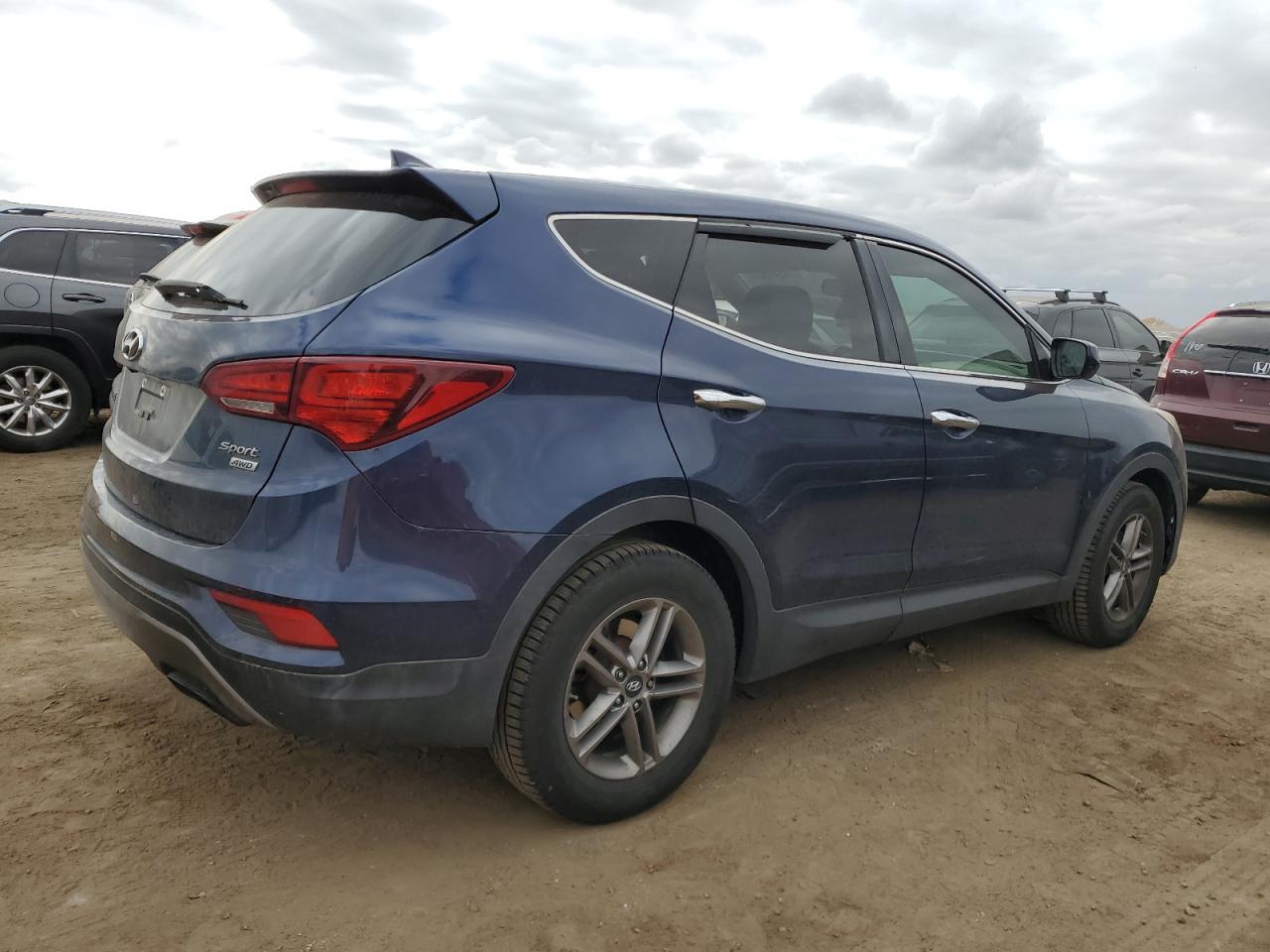 VIN 5XYZTDLB1HG464648 2017 HYUNDAI SANTA FE no.3