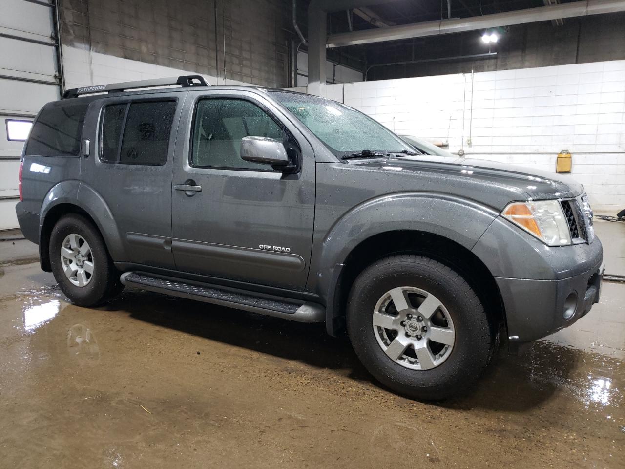 2005 Nissan Pathfinder - Image 4
