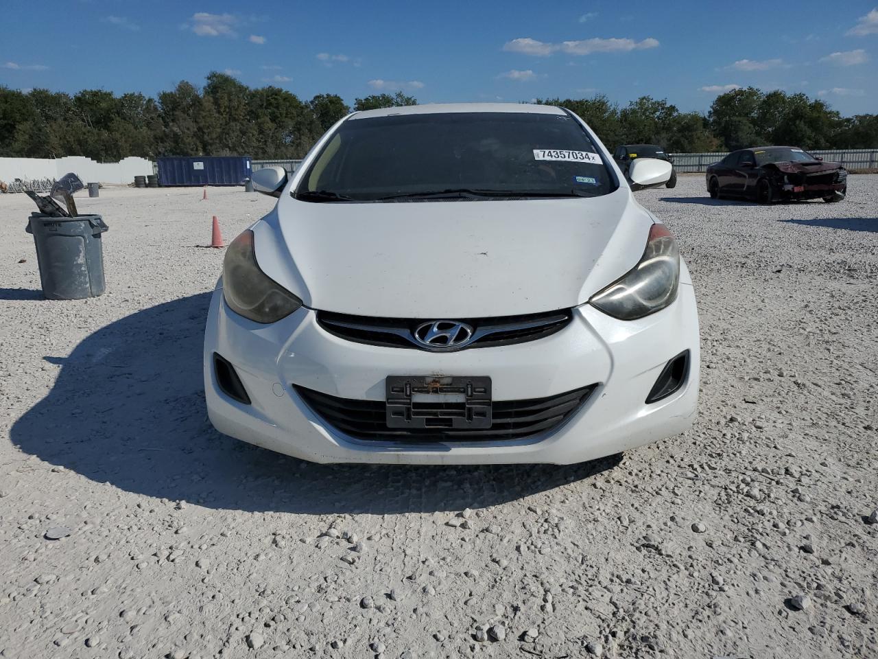 2013 Hyundai Elantra - Image 5