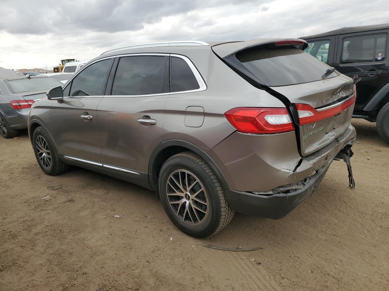 VIN 2LMPJ8KPXHBL13541 2017 LINCOLN MKX no.2