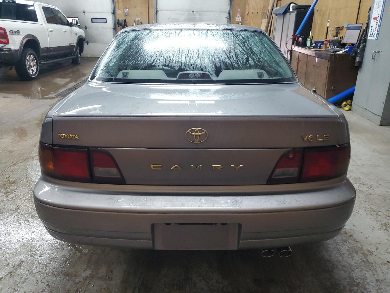 1995 Toyota Camry Le VIN: 4T1GK12E4SU078490 Lot: 78230884