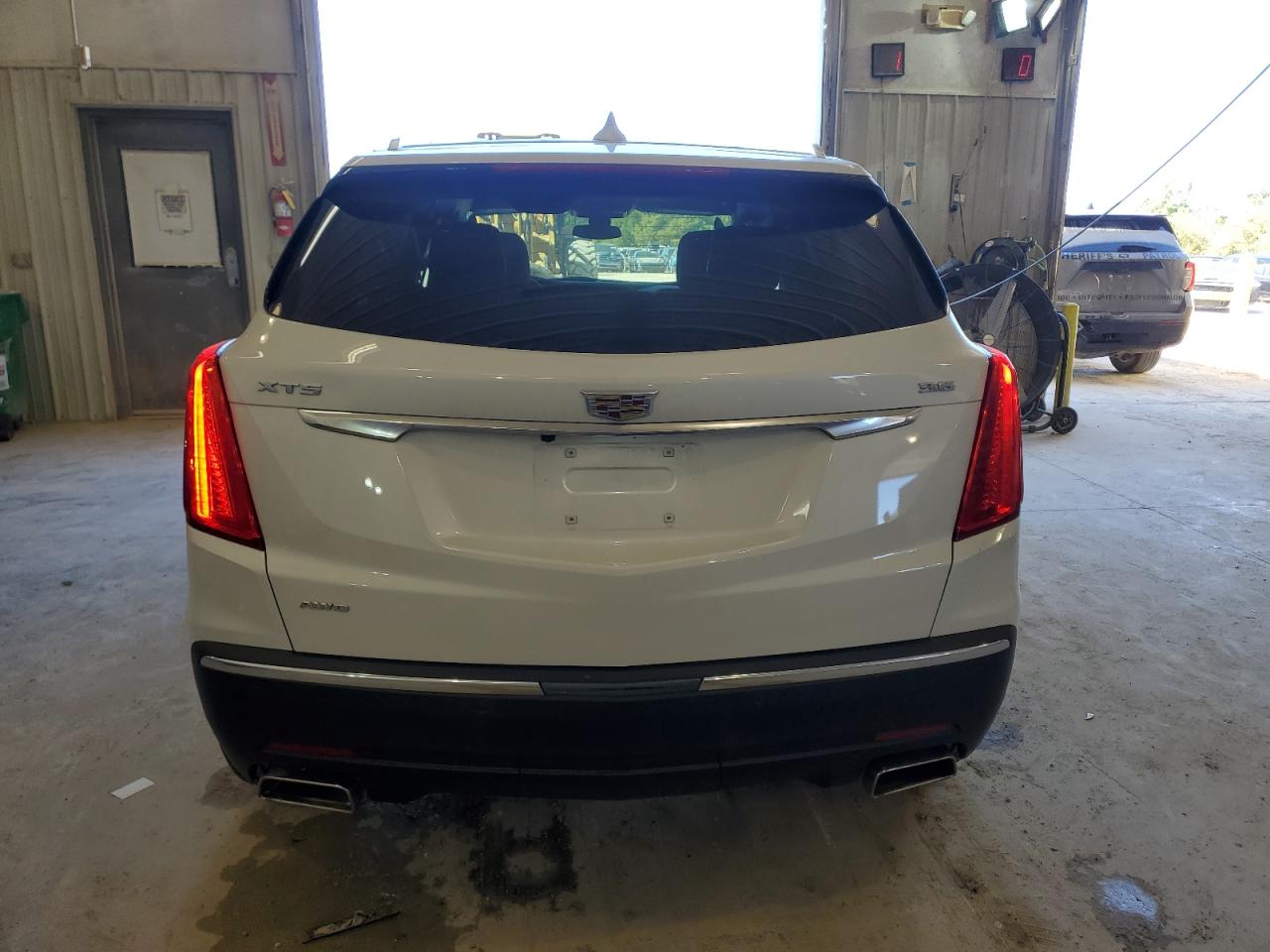 1GYKNDRS8KZ274660 2019 Cadillac Xt5 Luxury