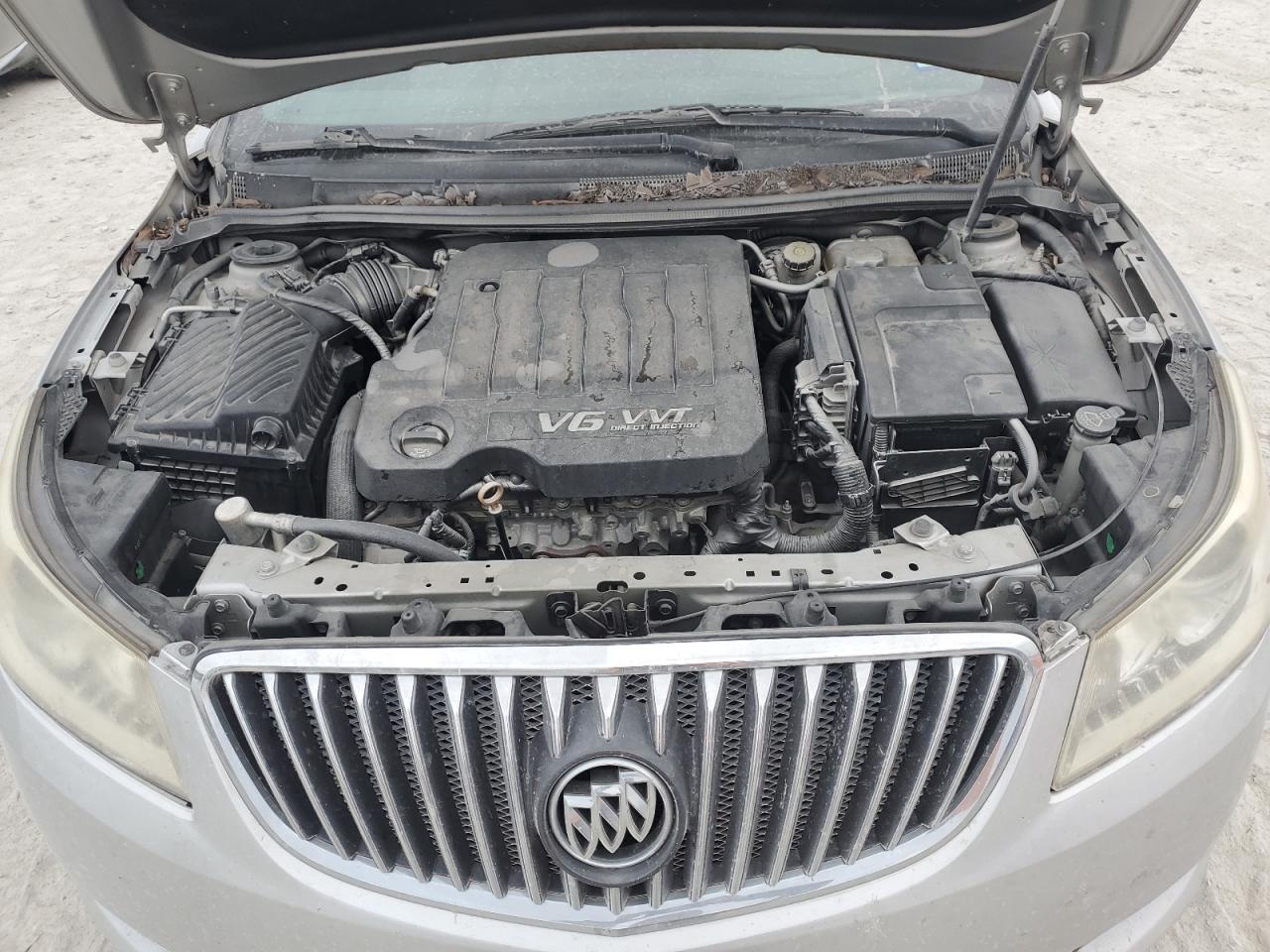 2013 Buick LaCrosse - Image 11
