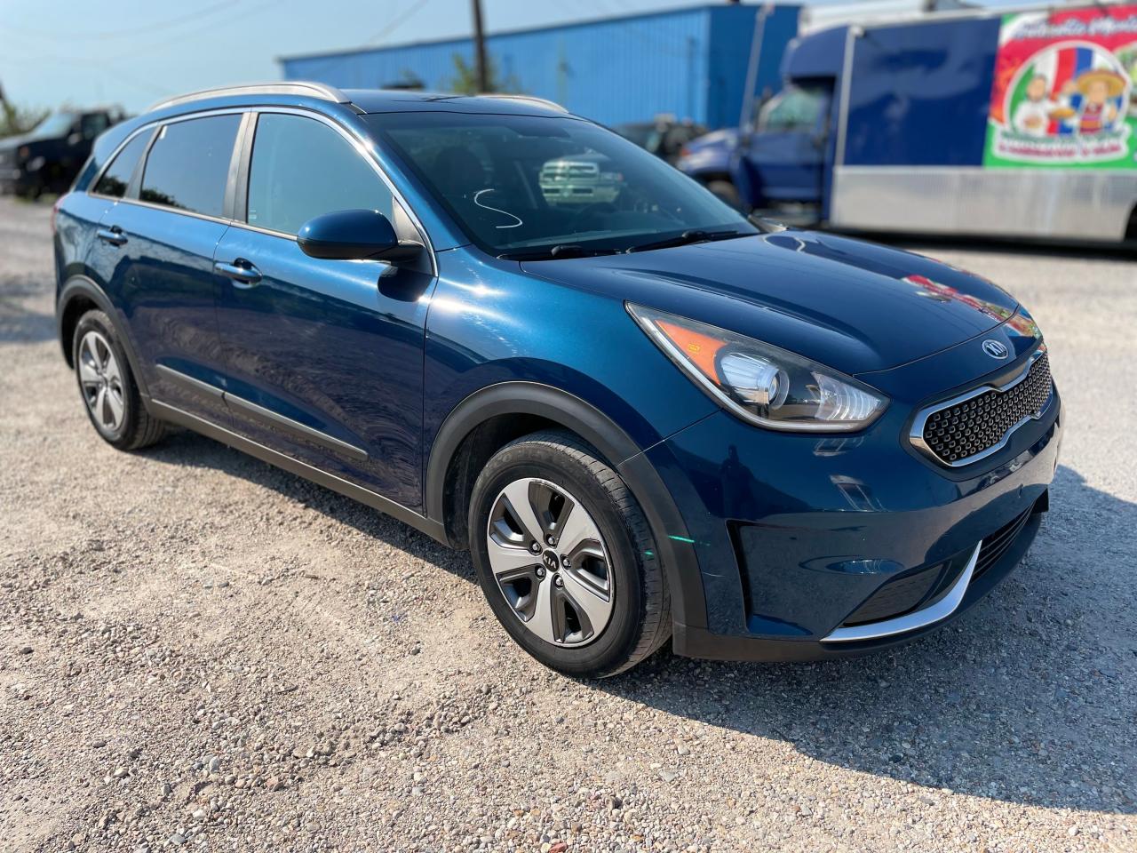 KNDCB3LC6J5212260 2018 KIA NIRO - Image 1