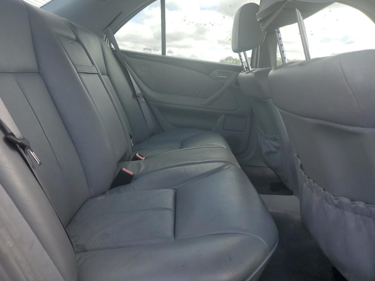 2002 Mercedes-Benz E-klasse - Image 10