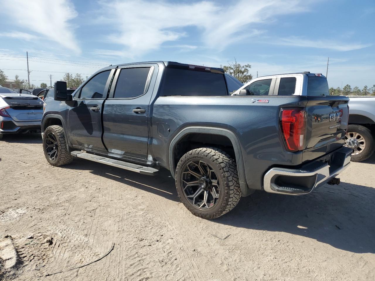 2021 GMC Sierra - Image 2