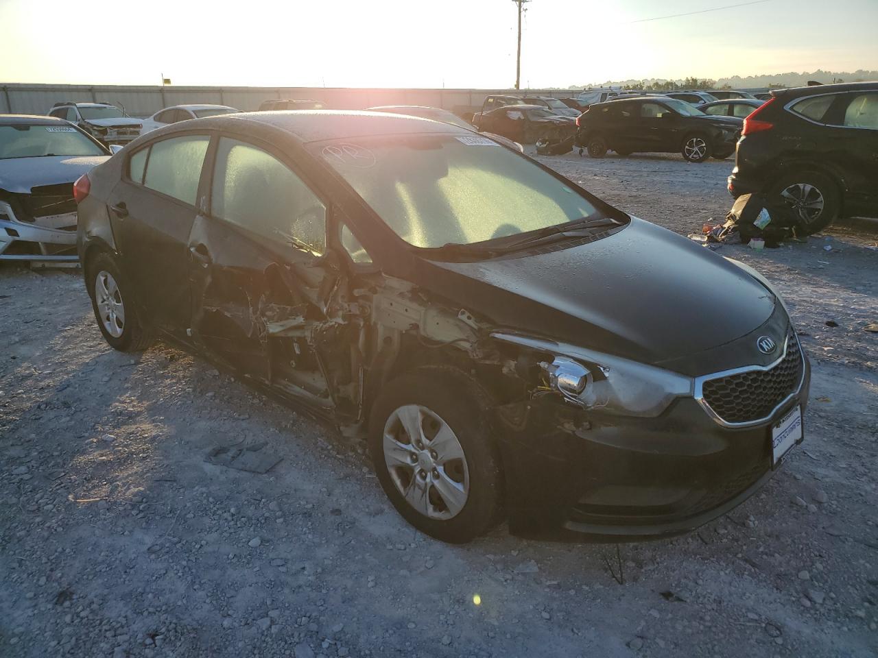 VIN KNAFK4A67G5615122 2016 KIA FORTE no.4