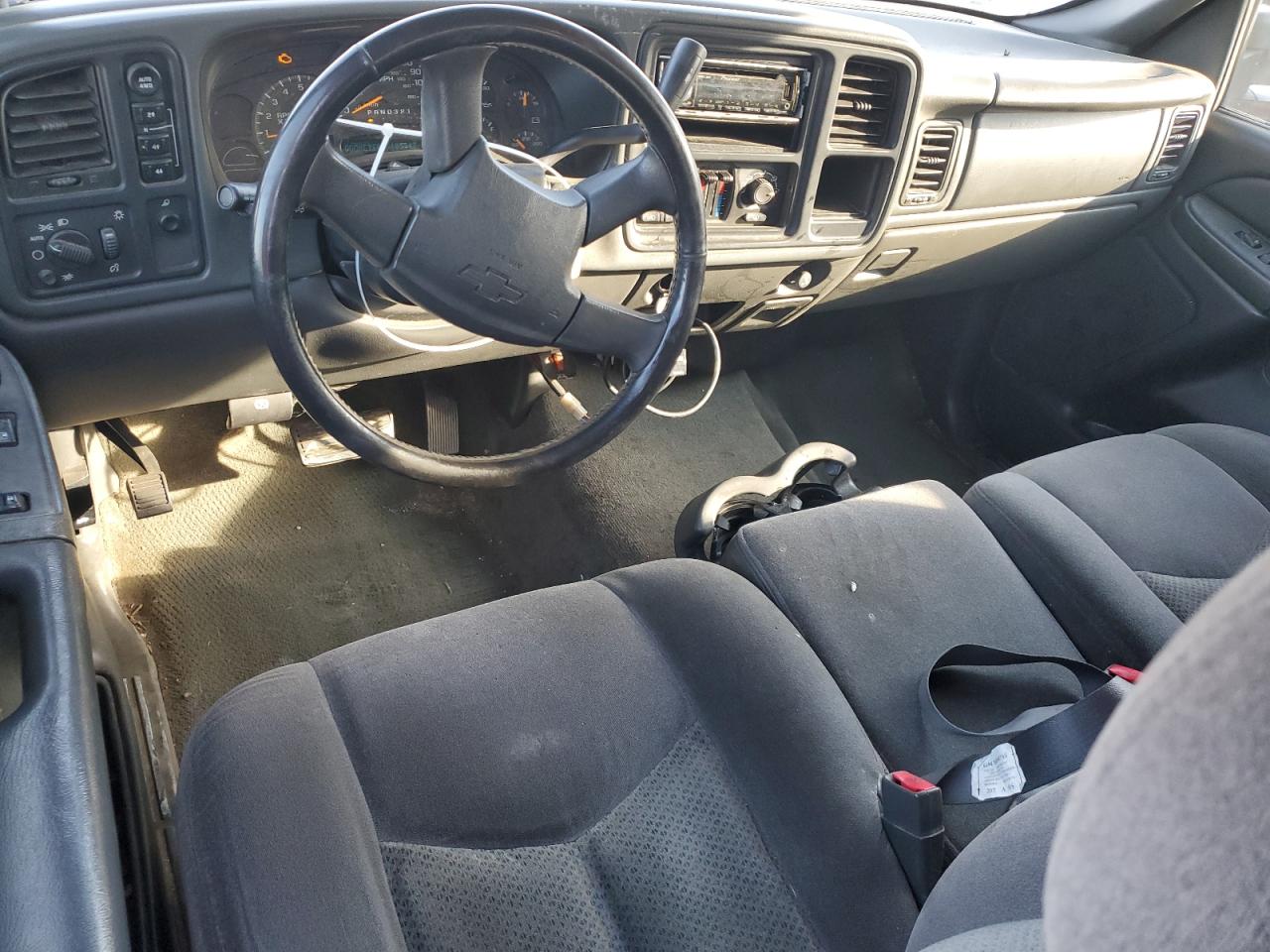 2006 Chevrolet Silverado - Image 8