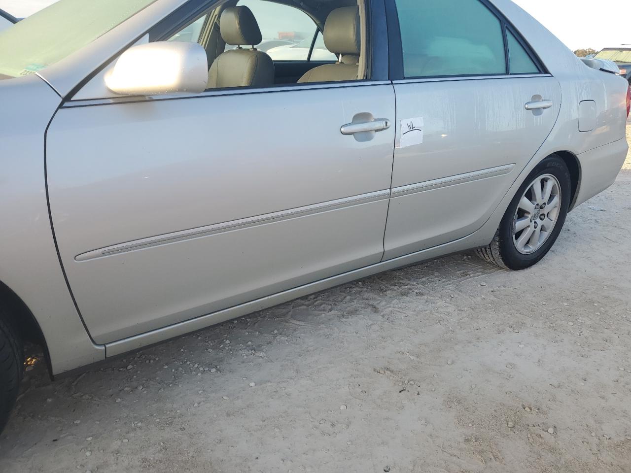 2002 Toyota Camry Le VIN: 4T1BF30K42U522955 Lot: 75198394