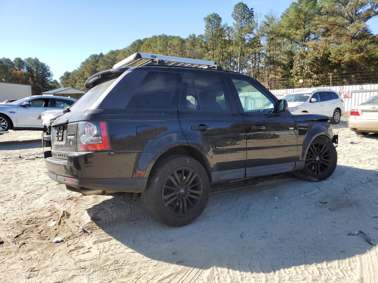 2010 Land Rover Range Rover - Image 3