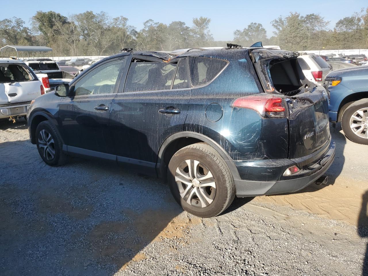 VIN JTMZFREV9HJ721373 2017 TOYOTA RAV4 no.2