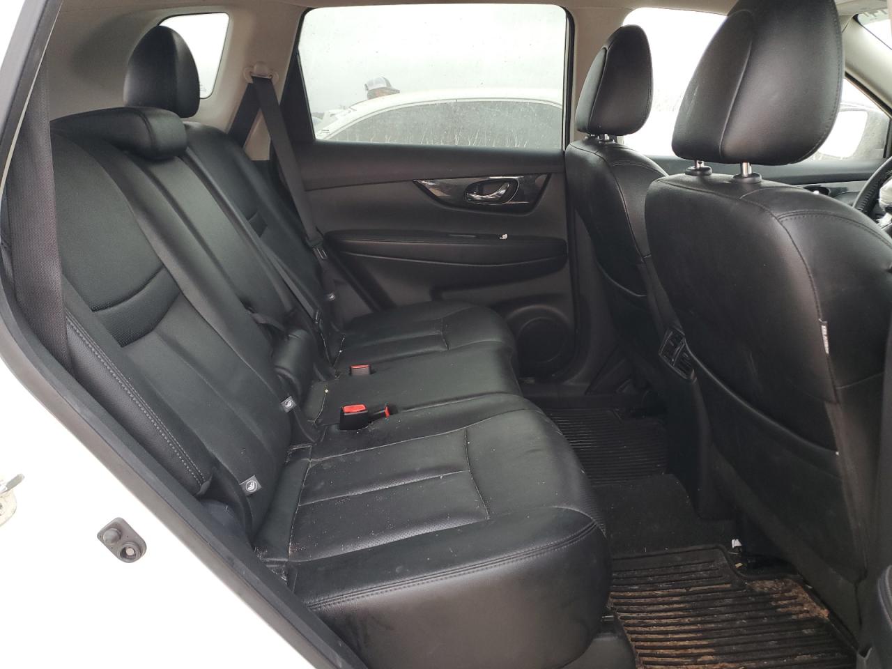 2020 Nissan Rogue - Image 11