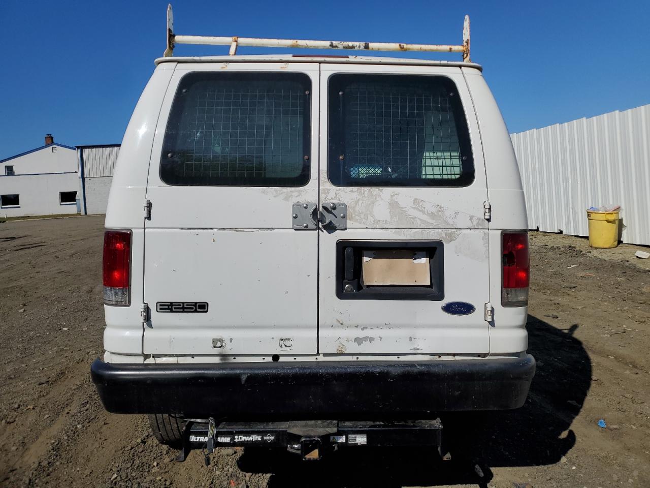 1FTNE24W54HB19316 2004 Ford Econoline E250 Van