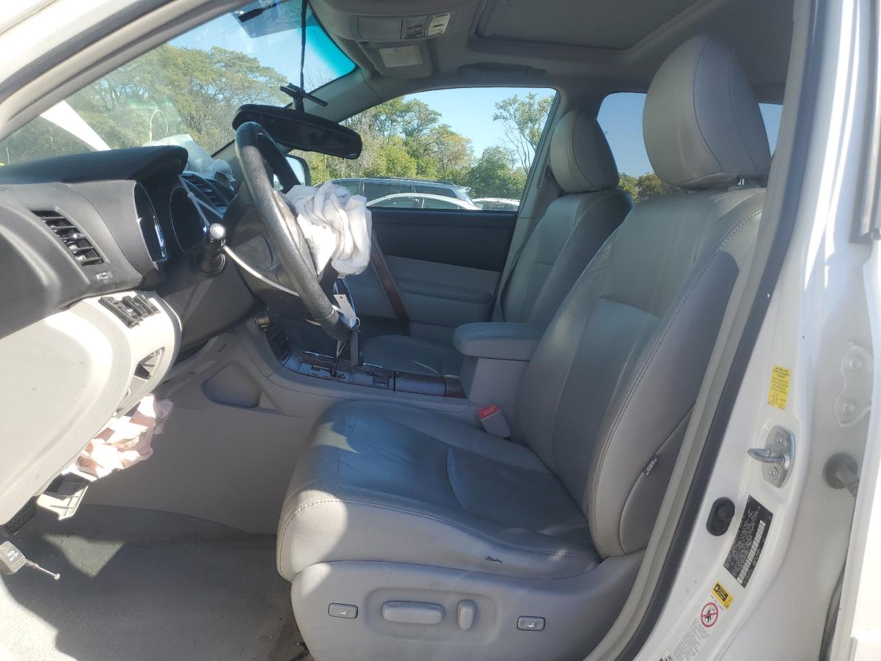2010 Toyota Highlander - Image 7